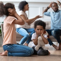 Family divorce argue kids 1414416188